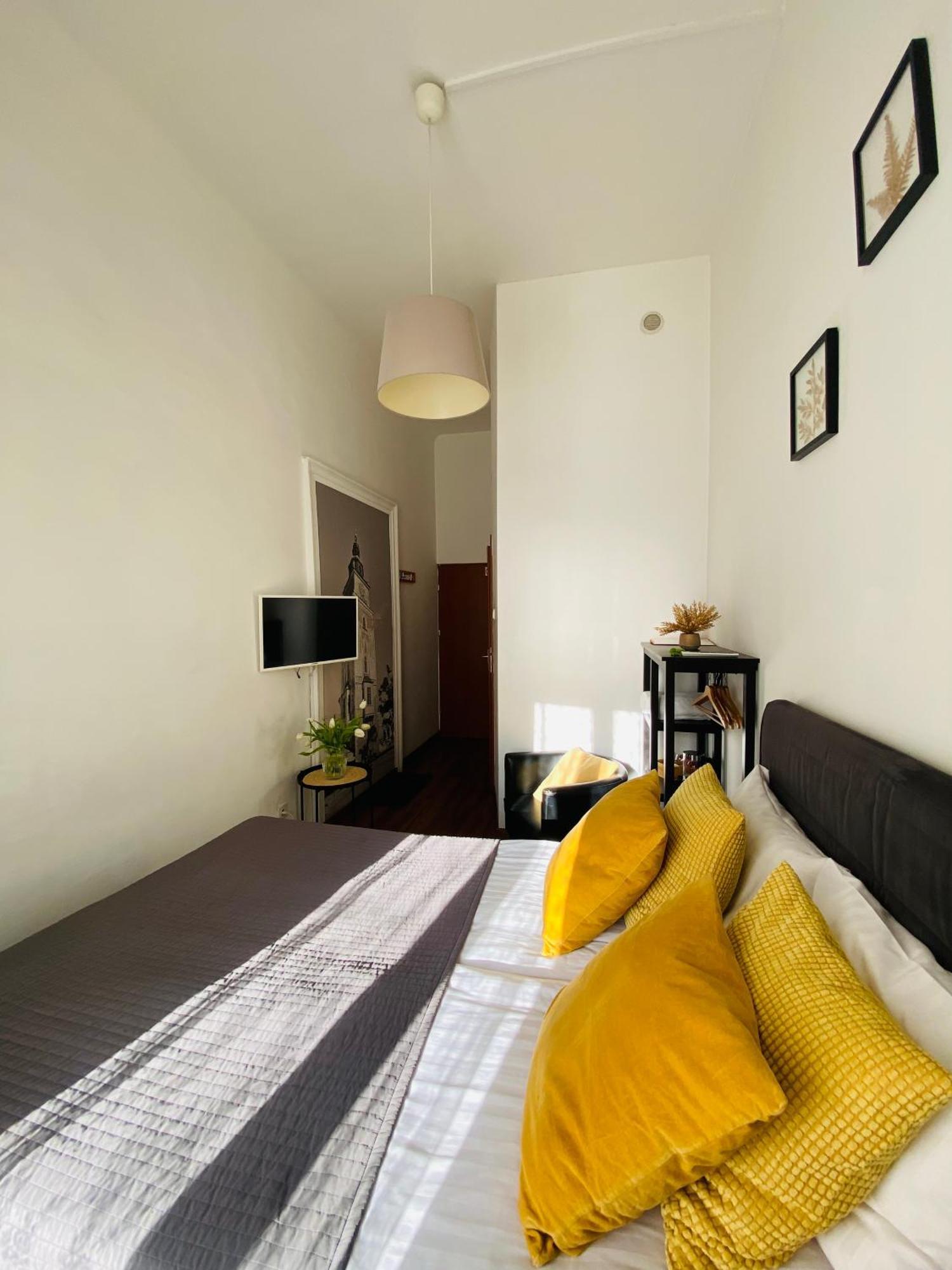 Krakow Apartments & Rooms Esterno foto