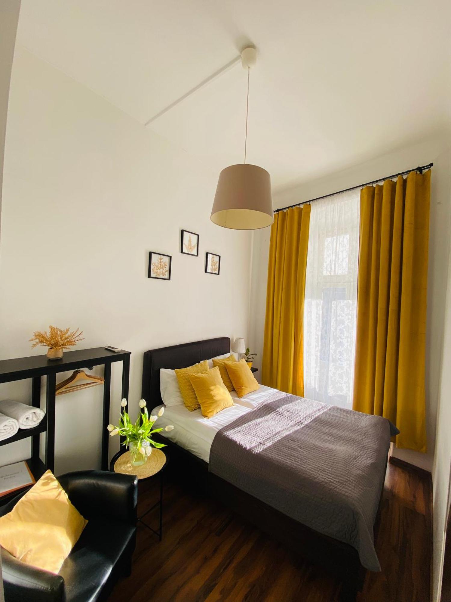 Krakow Apartments & Rooms Esterno foto